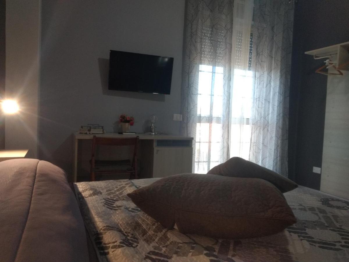 Little Hot@L Hotel Pompeya Exterior foto